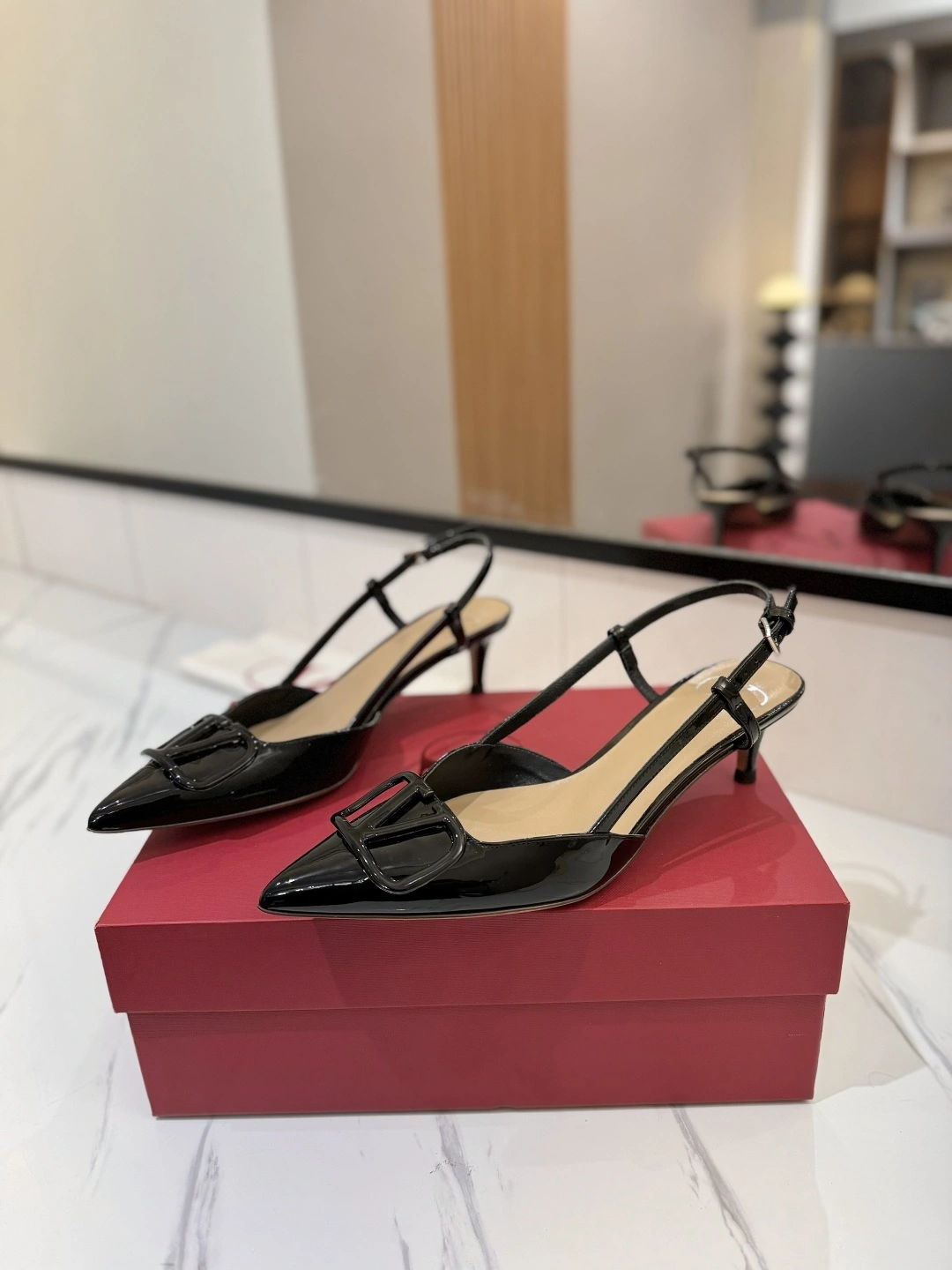 COCO-- V1859ti9o 3W2S0Q70TMK0NO Heel height：4.5CM goatskin item:E-X138C3020